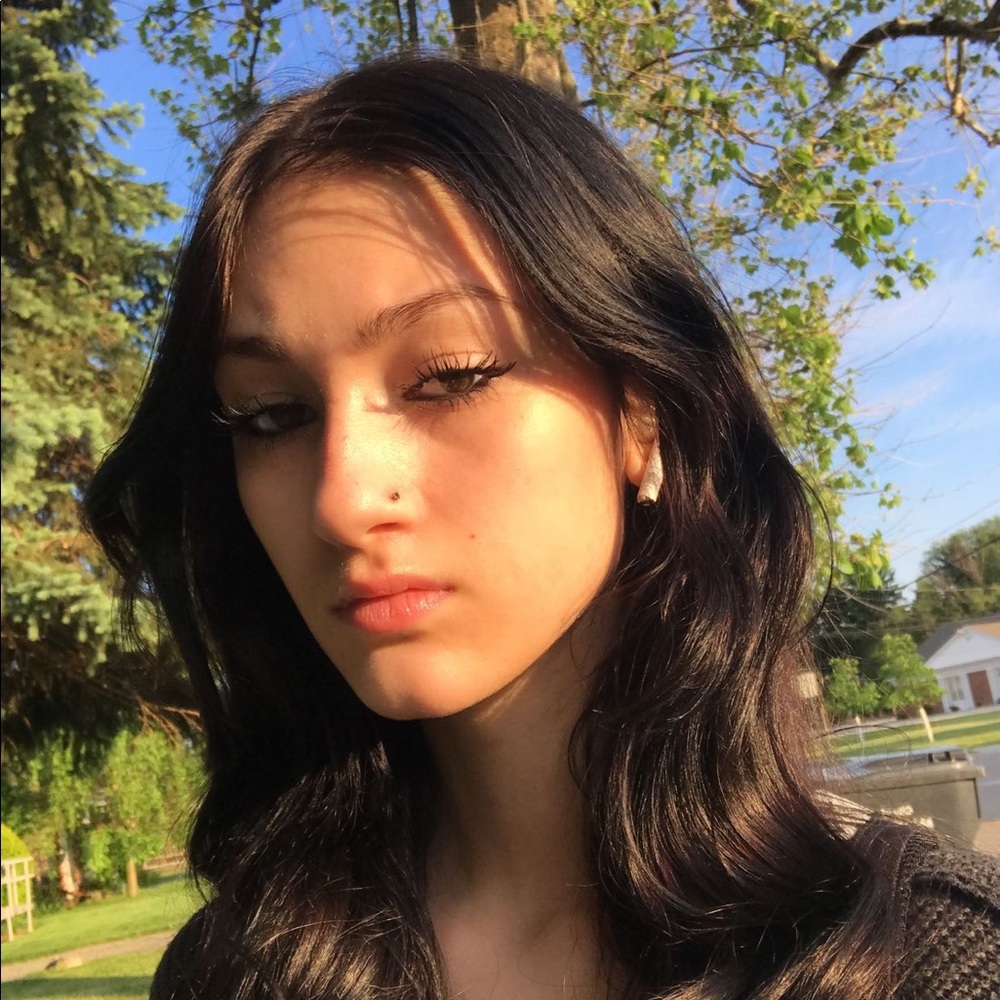 Meet your Posher, Gabrielle